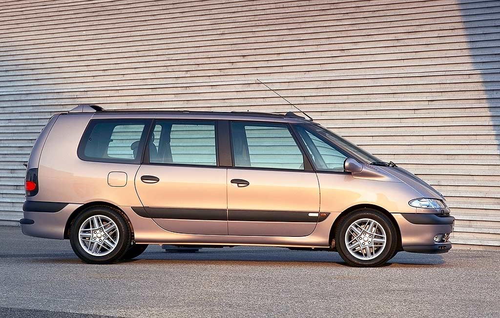 Renault Grand Espace 1998 002.jpg